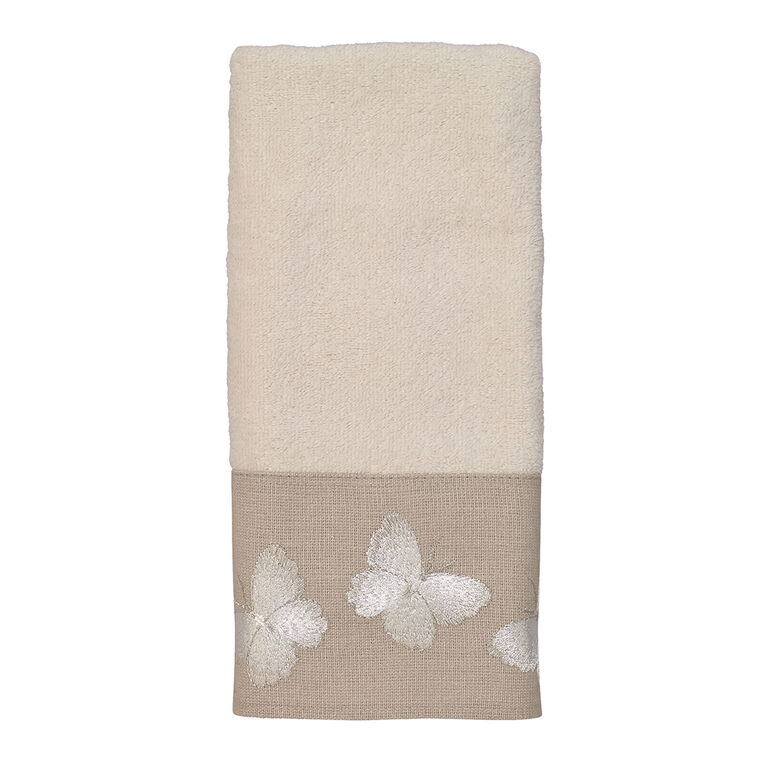 Avanti Linens Yara Ivory Fingertip Towel