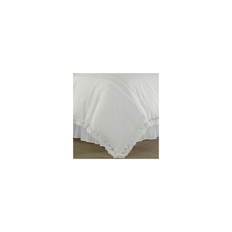 Laura Ashley Annabella 3 Pc Double/Queen Duvet Cover Set. White lace accent on white ground. F/Q